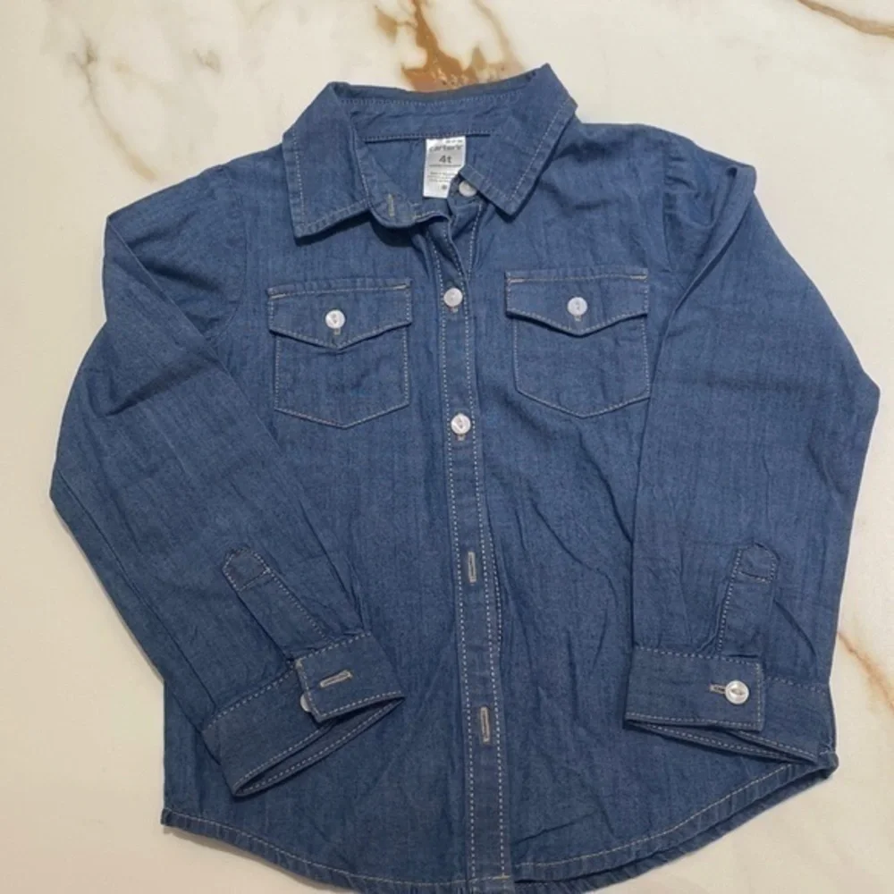 Carters Cambray button down 4T